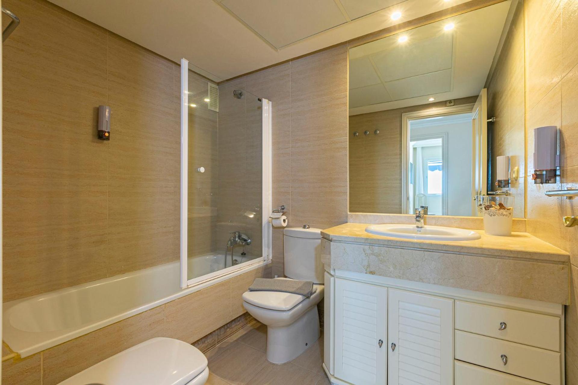 Puerto Banus, Marina Banus, 2Br, 2Bth, Seaviews And Parking Apartment Marbella Luaran gambar